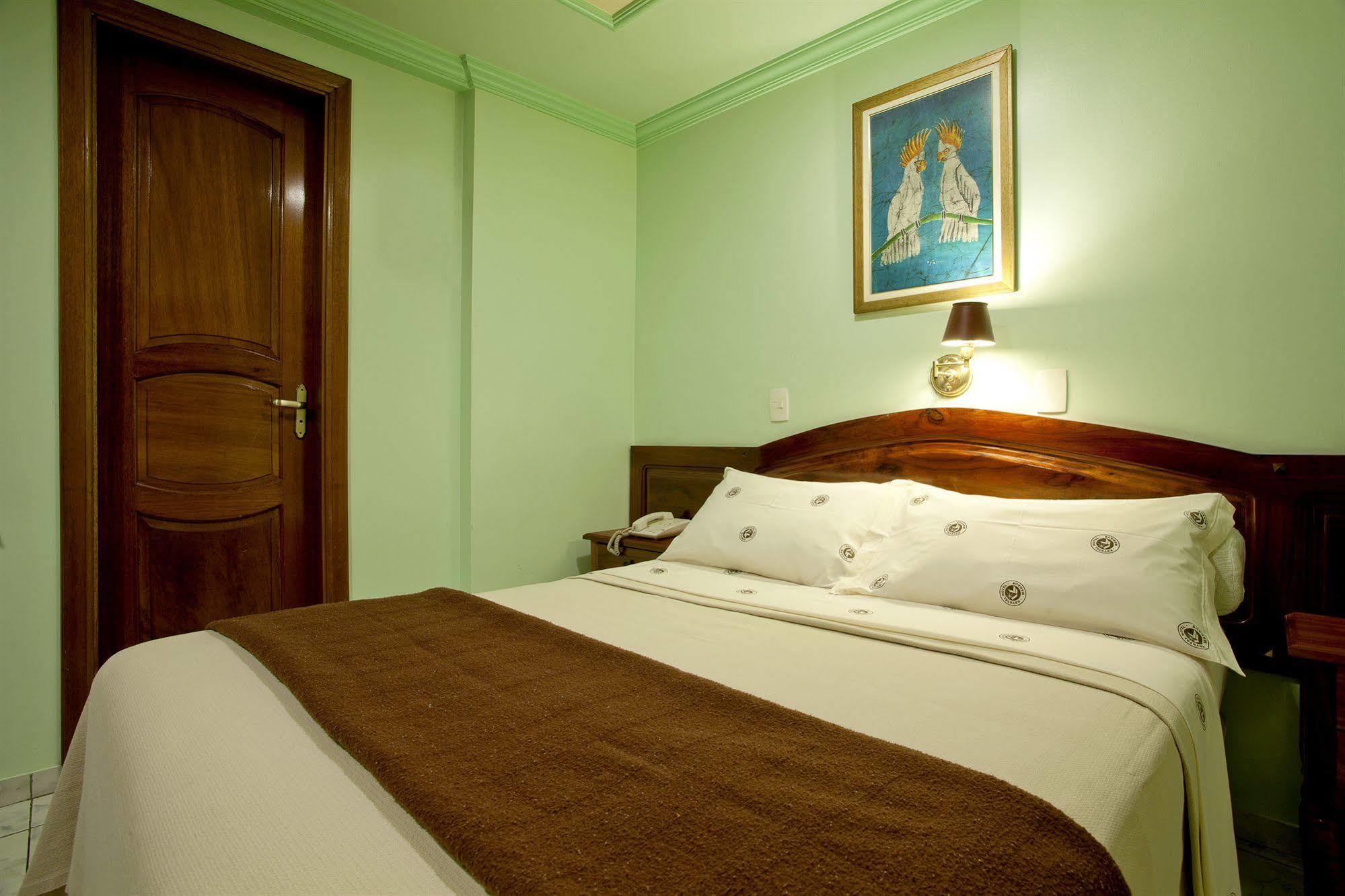 Krystal Hotel Манаус Екстериор снимка