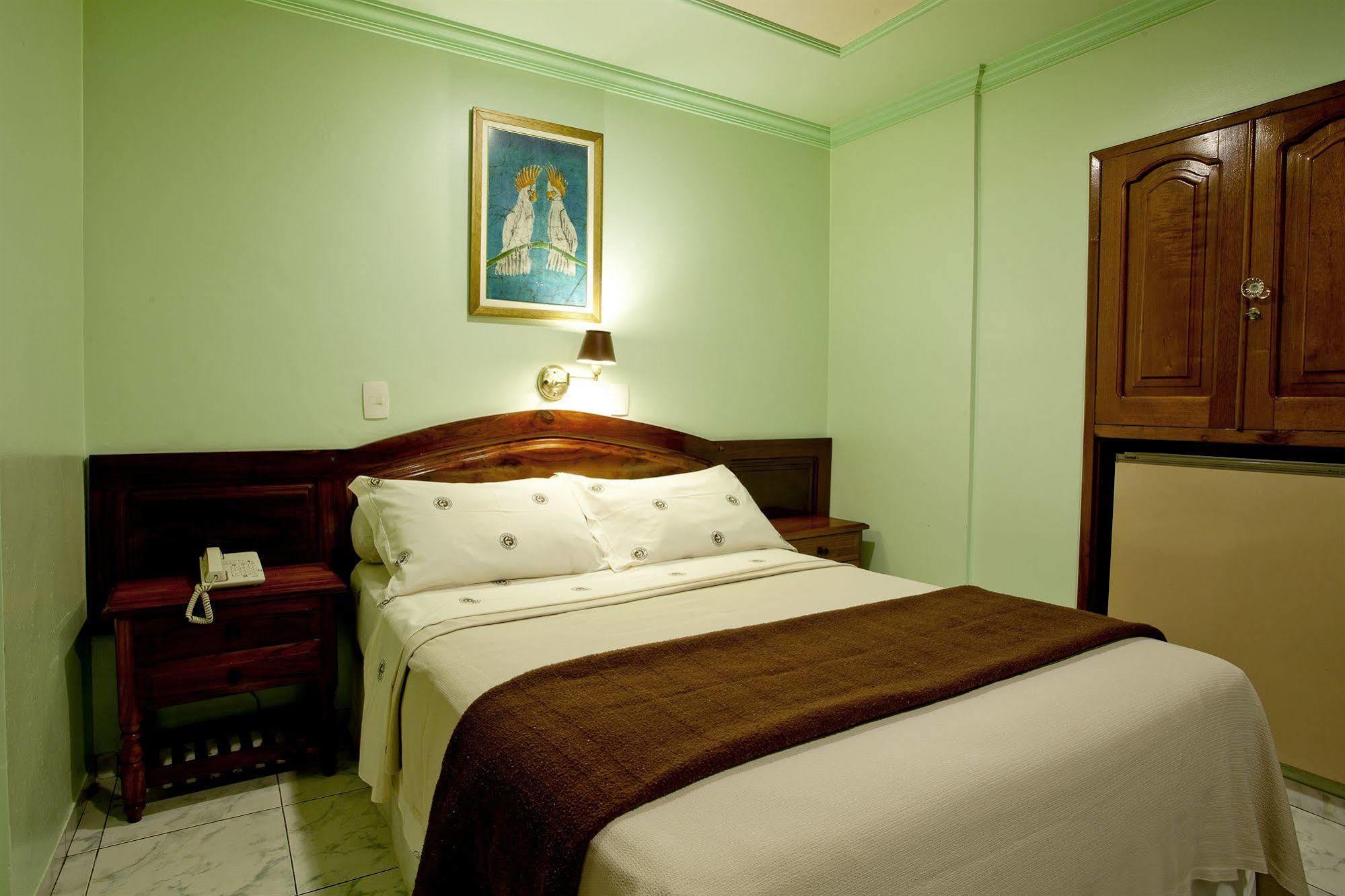 Krystal Hotel Манаус Екстериор снимка