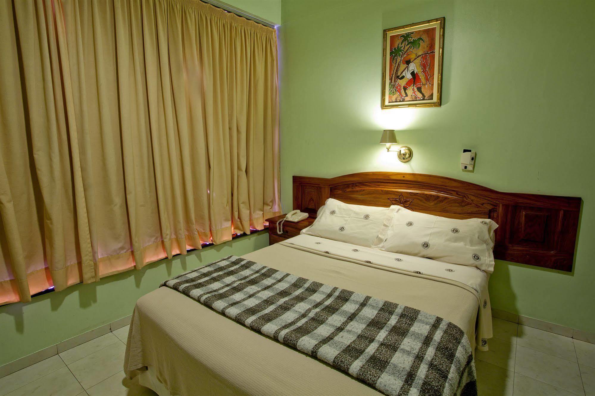Krystal Hotel Манаус Екстериор снимка